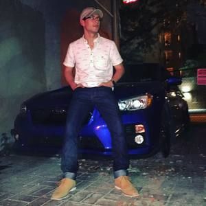 Meet your Posher, Alessandro